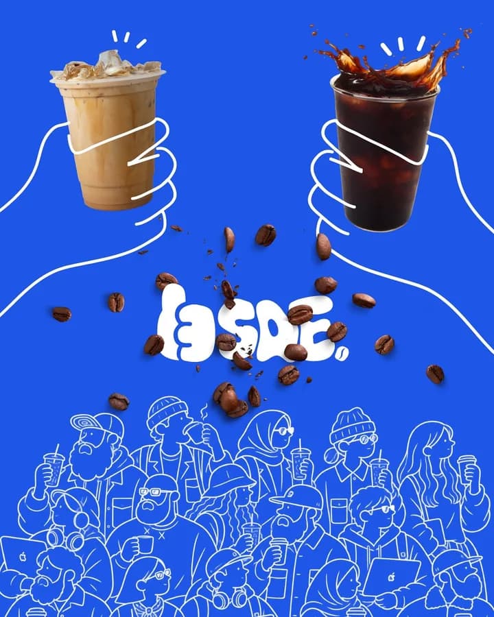 Dua gelas kopi dan biji kopi
